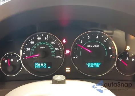 2007 Jeep Grand Cherokee Overland z USA, uszkodzony, nr VIN 1J8HR68277C510672